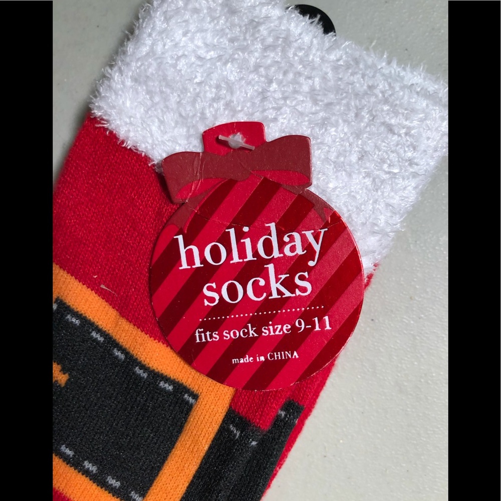 NWT Holiday Santa Outfit socks- Fits Size 9-11 - Picture 1 of 3